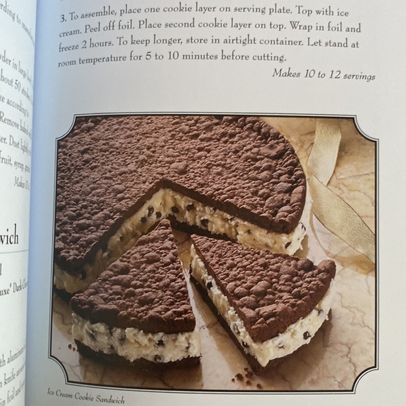 Duncan Hines Classic Recipes Cookbook - Picture 7 of 16
